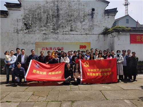 迷失在黑洞里